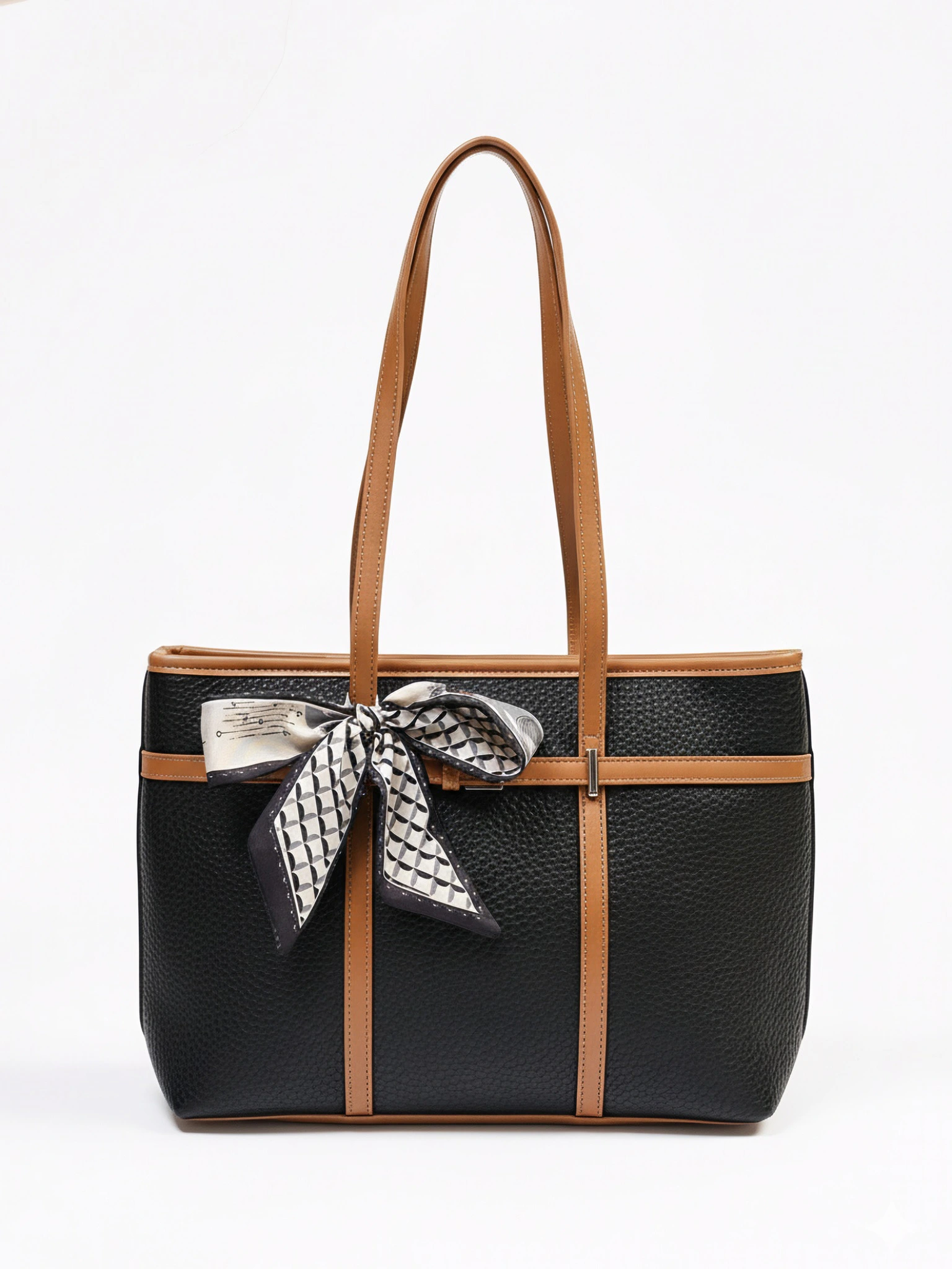 Сумка-тоут с контрастными ручками и ремешком с пряжкой в ассортименте